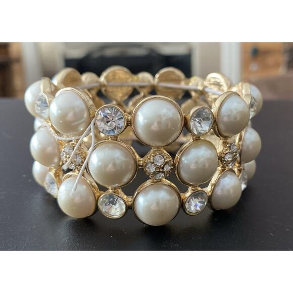 Pearl And Rhinestone Stretch Bracelet Statement Piece - Picture 1 of 6